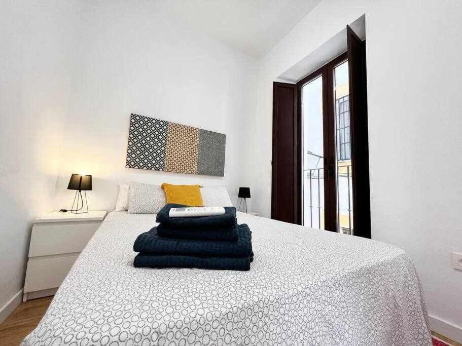 Aym Places Buen Viaje Parking Incluido Apartamento Sevilha Exterior foto