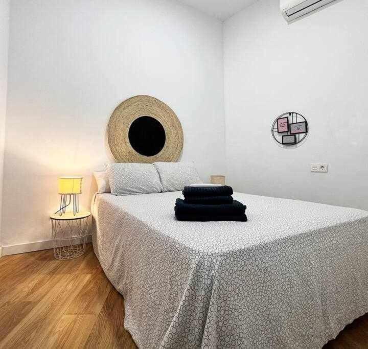 Aym Places Buen Viaje Parking Incluido Apartamento Sevilha Exterior foto
